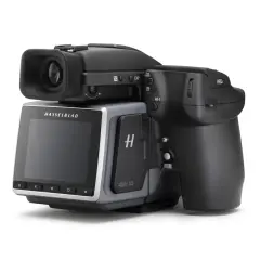 Profesjonalny aparat Hasselblad H6D-400c MS, marzenie każdego fotografa, który ceni sobie najwyższą jakość i nie boi się wydać na najdroższy sprzęt.