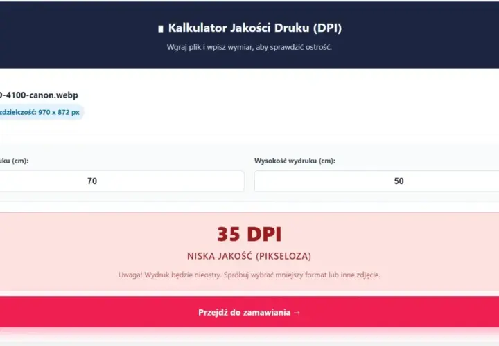 Kalkulator jakości druku (DPI) pokazuje 35 DPI dla wydruku 70x50 cm. Sprawdź, jak sprawdzić DPI dla swojego pliku.