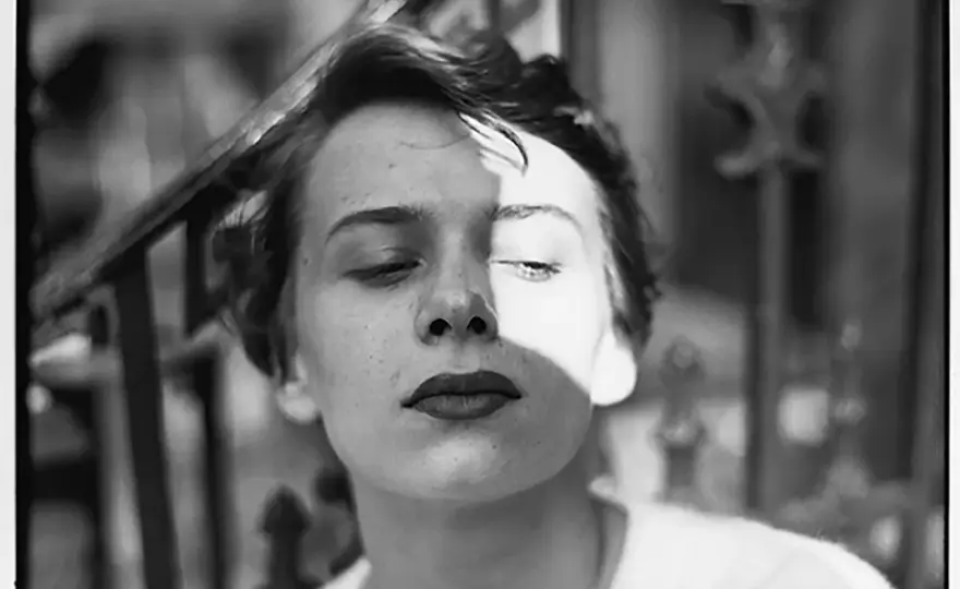 Saul Leiter i fotografia uliczna - dlaczego kolor zmienił wszystko