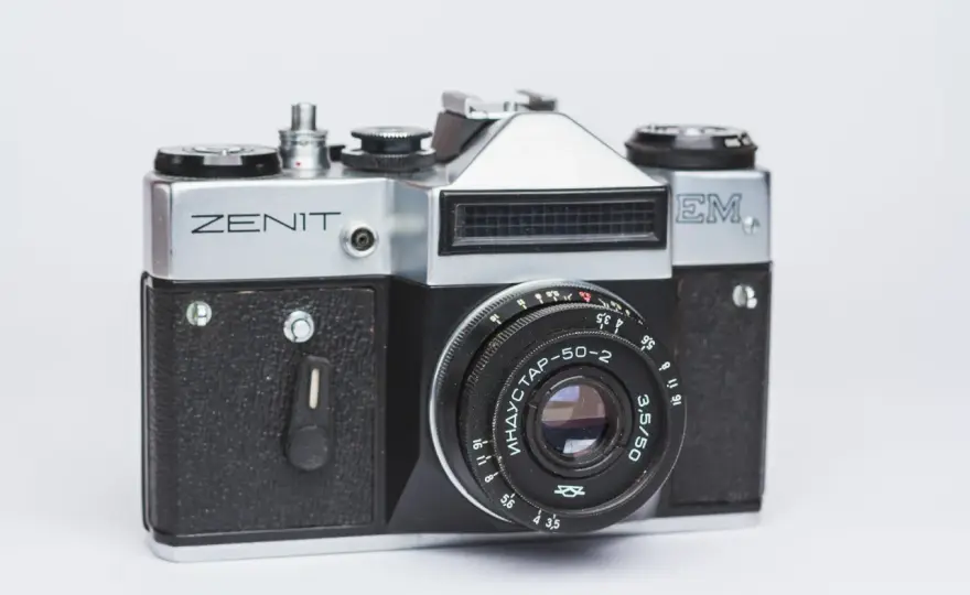 Zenit M - cyfrowy dalmierz dla fanów manualnej fotografii?