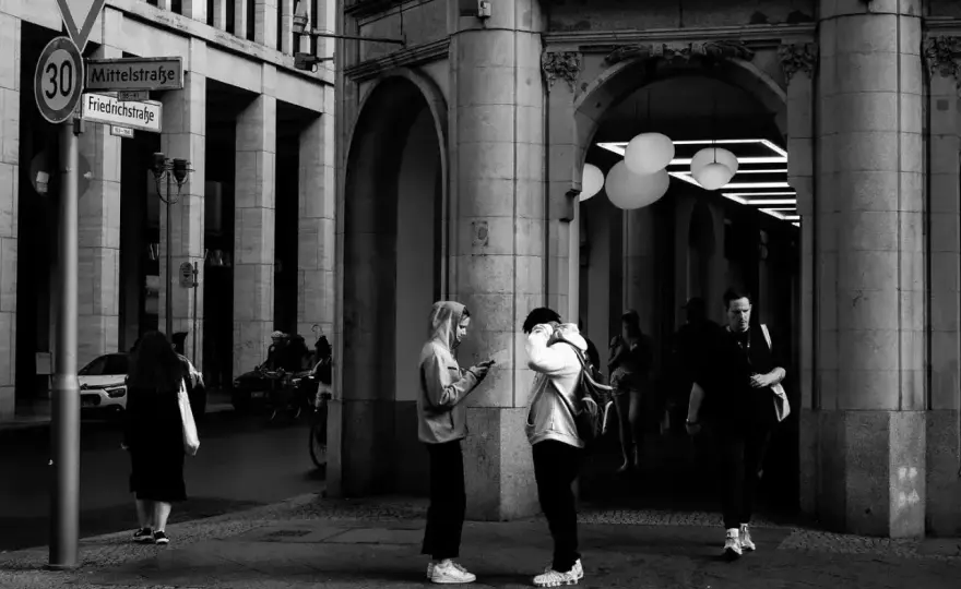 Fotografia uliczna - jak widzieć scenę i robić mocne kadry