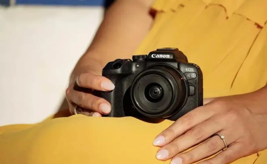 Canon EOS R10 - czy ten bezlusterkowiec nadal ma sens?