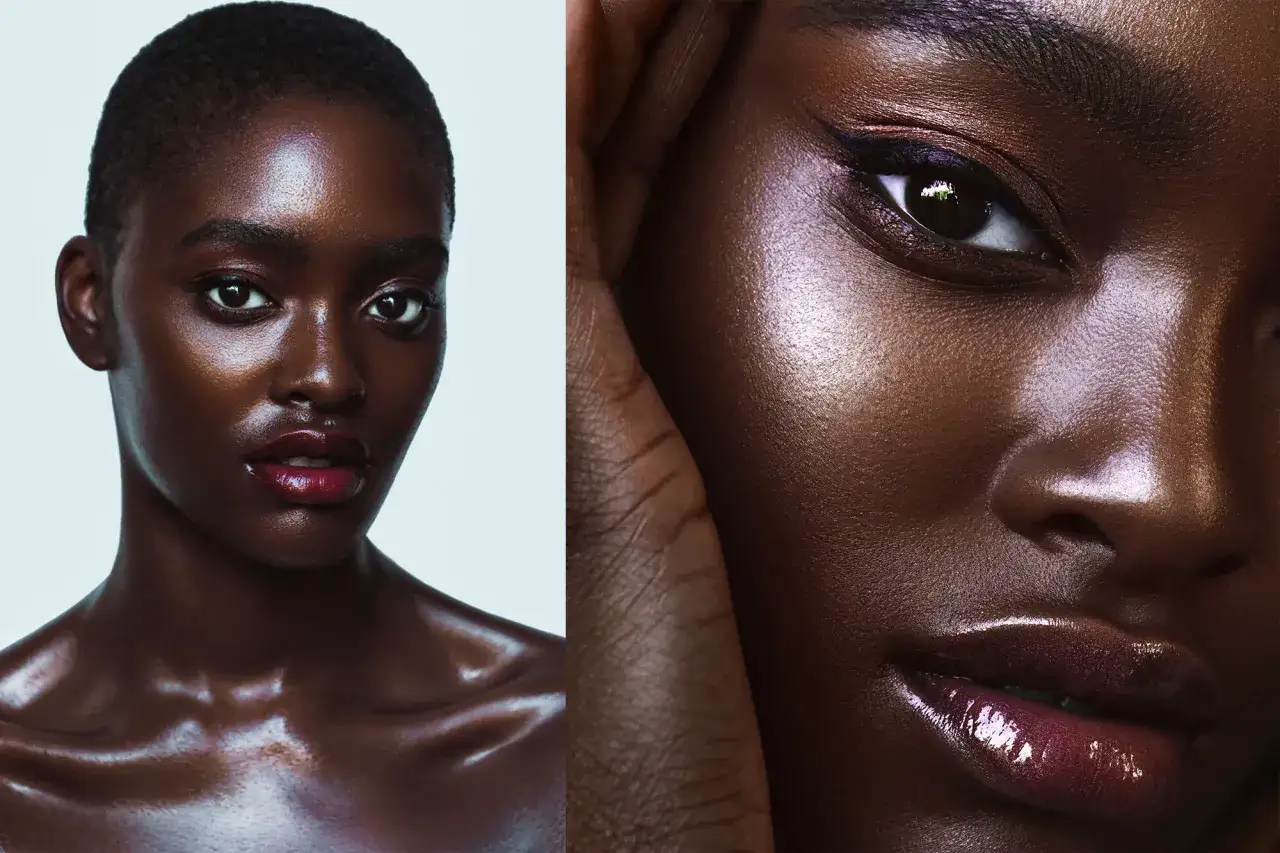 Olśniewająca fotografia beauty. Skóra modelki lśni, podkreślona błyszczącymi ustami i graficzną kreską na oku.